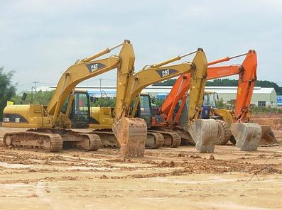 惠州挖掘机培训学校，惠东挖掘机培训大概多少钱？