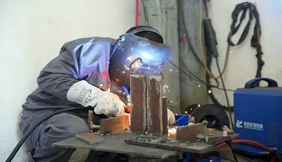 东莞黄江焊工培训考证练习焊接需要注意哪些安全问题？